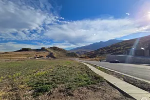 6778 N Frontier Dr, Mountain Green, UT 84050 - Photo 33