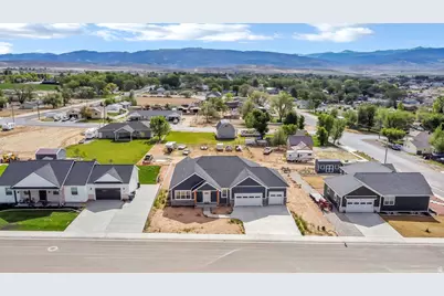 40 N 450 W, Gunnison, UT 84634 - Photo 5