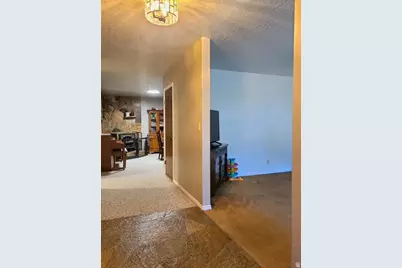 5520 S 1150 W, Riverdale, UT 84405 - Photo 9