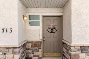 713 W Buckingham Dr, North Salt Lake, UT 84054 - Photo 1