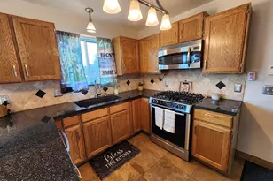 6043 W Parkham Way, Kearns, UT 84118 - Photo 9