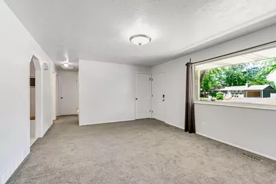 476 E 10425 S, Sandy, UT 84070 - Photo 5