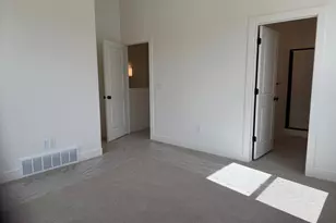 11019 S Freestone Rd W, South Jordan, UT 84009 - Photo 13