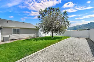 429 W 2125 N, Harrisville, UT 84414 - Photo 45
