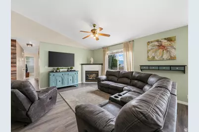 4627 W Aire Dr, West Jordan, UT 84088 - Photo 25