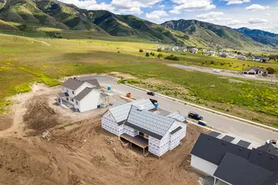 1139 E Center St, Hyde Park, UT 84318 - Photo 19