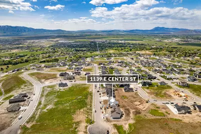 1139 E Center St, Hyde Park, UT 84318 - Photo 35