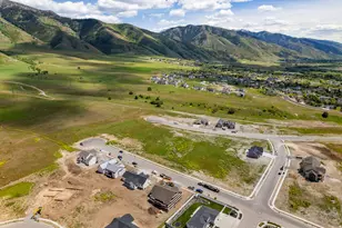 1139 E Center St, Hyde Park, UT 84318 - Photo 29