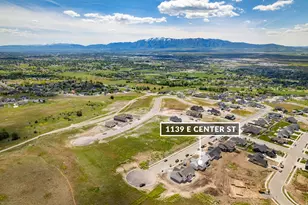1139 E Center St, Hyde Park, UT 84318 - Photo 23