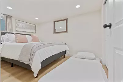 373 E 800 S, Salt Lake City, UT 84111 - Photo 25
