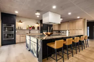 822 N Grandridge Ct, Salt Lake City, UT 84103 - Photo 1