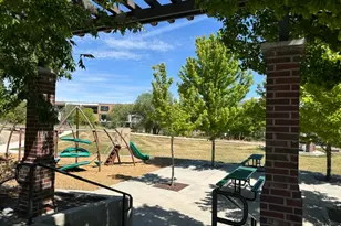 10 W Beebe Ln S, Murray, UT 84107 - Photo 29