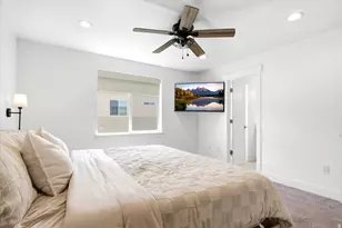 10 W Beebe Ln S, Murray, UT 84107 - Photo 15