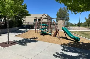 10 W Beebe Ln S, Murray, UT 84107 - Photo 31