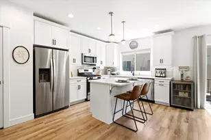 10 W Beebe Ln S, Murray, UT 84107 - Photo 9