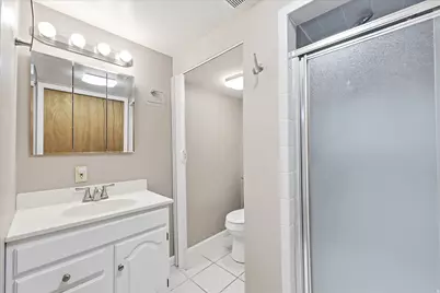2215 S Broadmoor, Salt Lake City, UT 84109 - Photo 13
