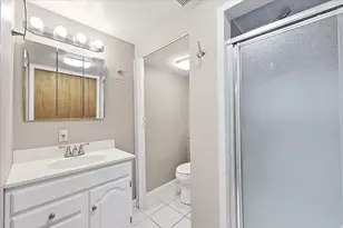 2215 S Broadmoor, Salt Lake City, UT 84109 - Photo 13