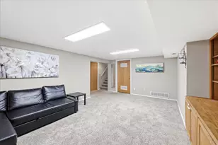 2215 S Broadmoor, Salt Lake City, UT 84109 - Photo 19