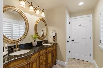 136 N Mountain Vistas Rd, Kaysville, UT 84037 - Photo 33