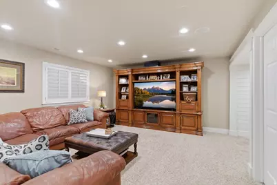 136 N Mountain Vistas Rd, Kaysville, UT 84037 - Photo 29