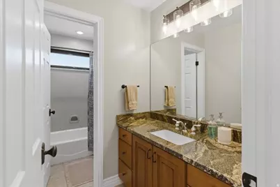 136 N Mountain Vistas Rd, Kaysville, UT 84037 - Photo 25