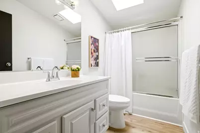 1569 W Indian Summer Dr, Salt Lake City, UT 84116 - Photo 9