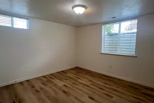 265 E 400 S, Bountiful, UT 84010 - Photo 9
