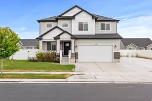 513 E Mount Dutton Way, Eagle Mountain, UT 84005 - Photo 1