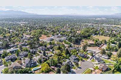 9577 S Hidden Pine Ln, Sandy, UT 84092 - Photo 81
