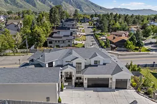 9577 S Hidden Pine Ln, Sandy, UT 84092 - Photo 5