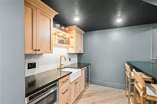 9577 S Hidden Pine Ln, Sandy, UT 84092 - Photo 51
