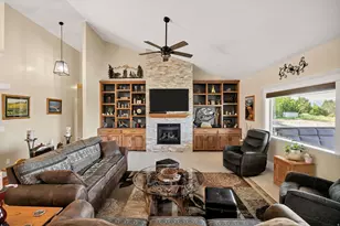 395 N 575 E, Hyde Park, UT 84318 - Photo 7