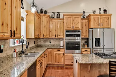 395 N 575 E, Hyde Park, UT 84318 - Photo 11