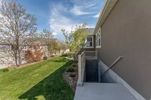 1332 W Salmon Caddis Dr, Bluffdale, UT 84065 - Photo 49