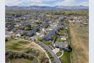 1332 W Salmon Caddis Dr, Bluffdale, UT 84065 - Photo 53