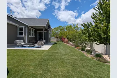 1332 W Salmon Caddis Dr, Bluffdale, UT 84065 - Photo 41