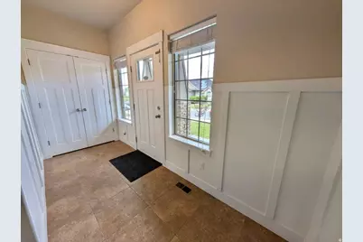 8936 N Barton Creek Dr, Eagle Mountain, UT 84005 - Photo 15