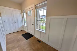 8936 N Barton Creek Dr, Eagle Mountain, UT 84005 - Photo 15