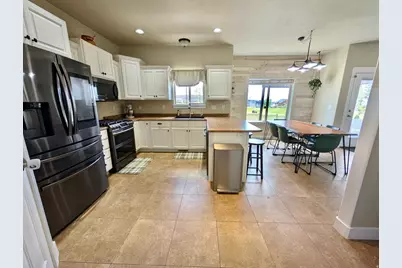 8936 N Barton Creek Dr, Eagle Mountain, UT 84005 - Photo 23