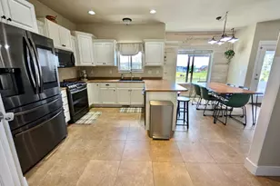 8936 N Barton Creek Dr, Eagle Mountain, UT 84005 - Photo 23