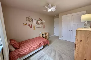 8936 N Barton Creek Dr, Eagle Mountain, UT 84005 - Photo 37