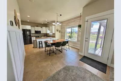 8936 N Barton Creek Dr, Eagle Mountain, UT 84005 - Photo 17