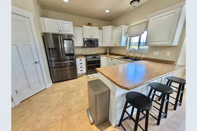 8936 N Barton Creek Dr, Eagle Mountain, UT 84005 - Photo 19