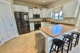 8936 N Barton Creek Dr, Eagle Mountain, UT 84005 - Photo 19