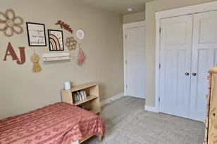 8936 N Barton Creek Dr, Eagle Mountain, UT 84005 - Photo 33