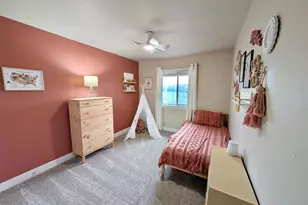 8936 N Barton Creek Dr, Eagle Mountain, UT 84005 - Photo 35