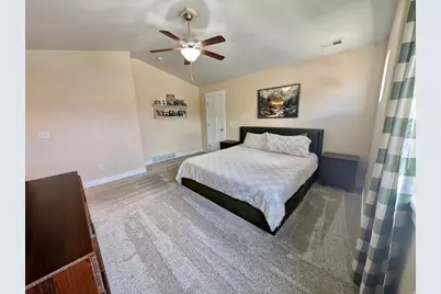 8936 N Barton Creek Dr, Eagle Mountain, UT 84005 - Photo 25