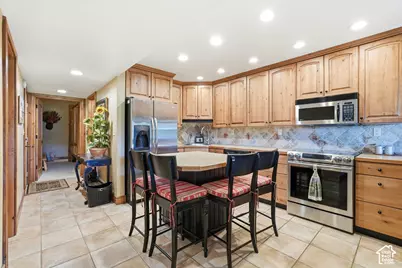 2176 S Bear Lake Blvd #313, Garden City, UT 84028 - Photo 9