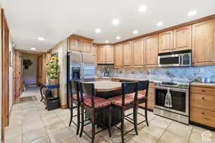 2176 S Bear Lake Blvd, Garden City, UT 84028 - Photo 9