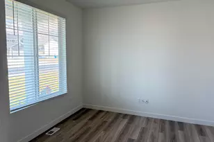 107 E Montgomery Ln N, North Ogden, UT 84414 - Photo 5